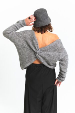 Szary sweter marki BY O LA LA…! tył